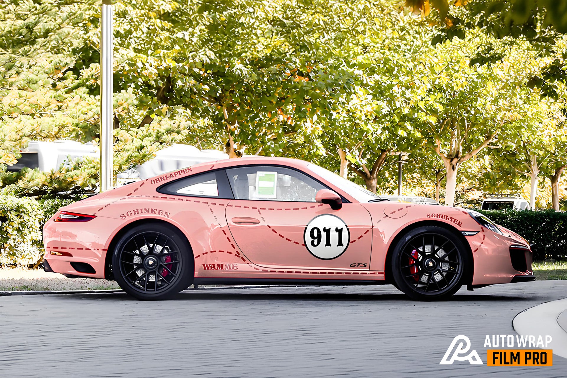911 Pink Pig Autofolierung in voller Größe