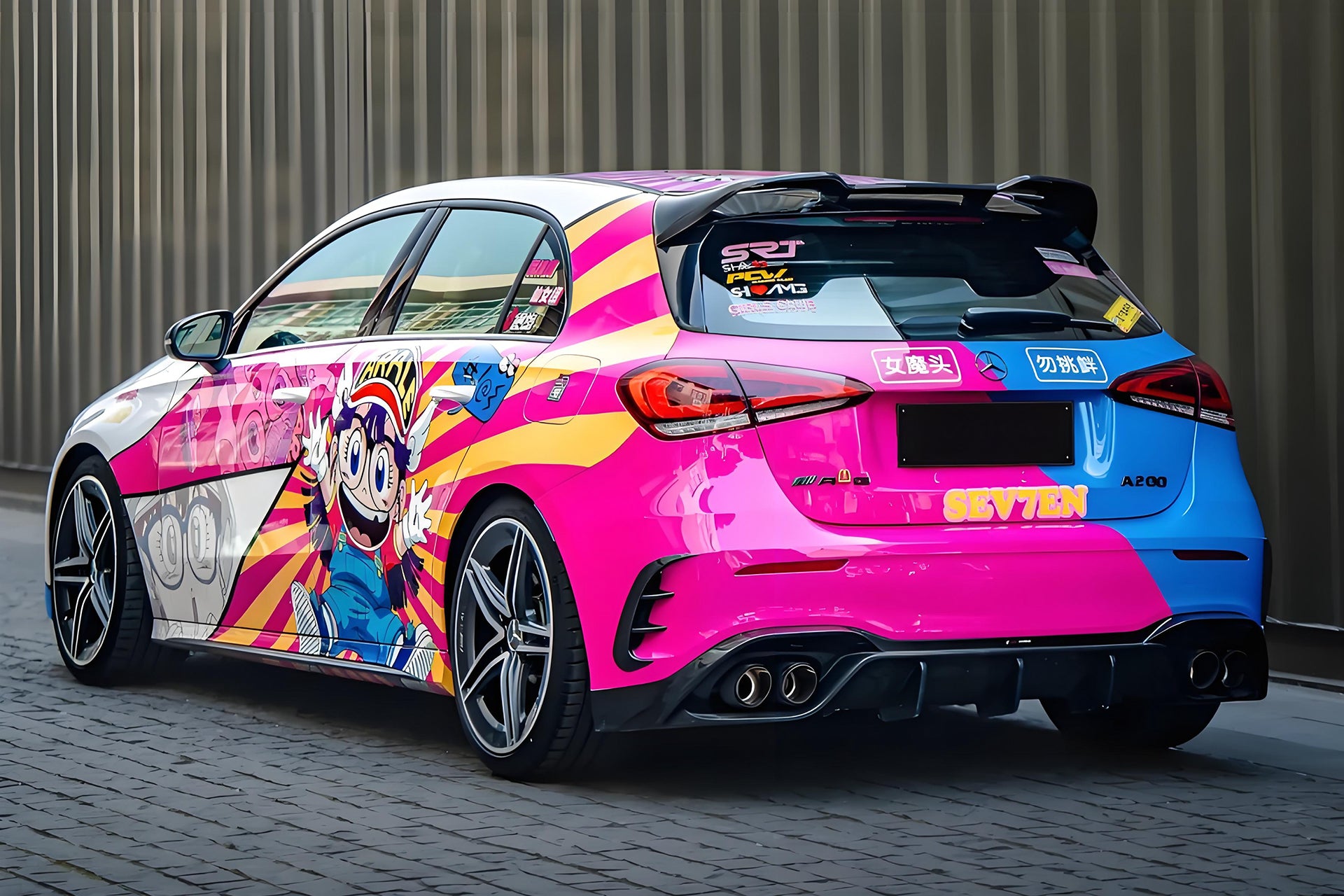 Dr. Slump Car Wrap [AW-75]