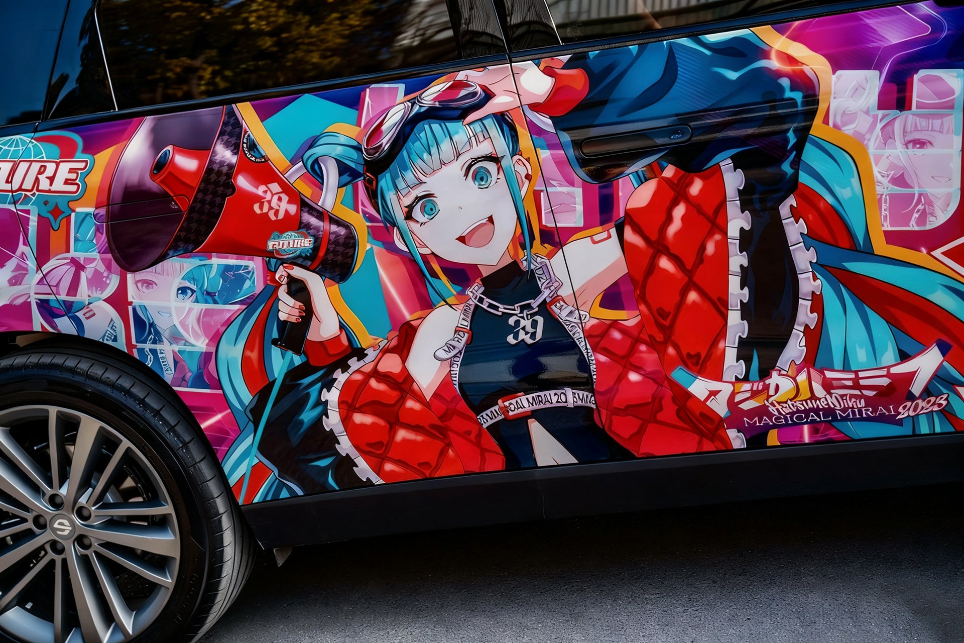 Miku L Car Wrap [AW-55]