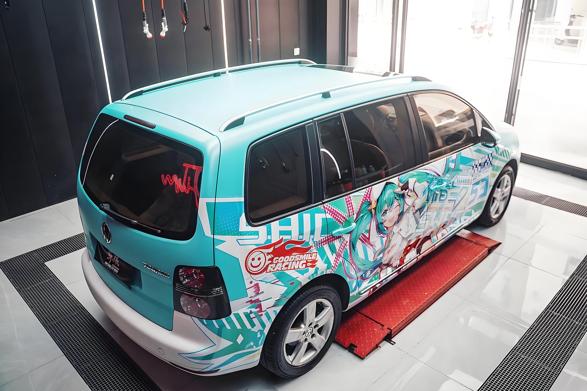 Miku N Car Wrap [AW-74]