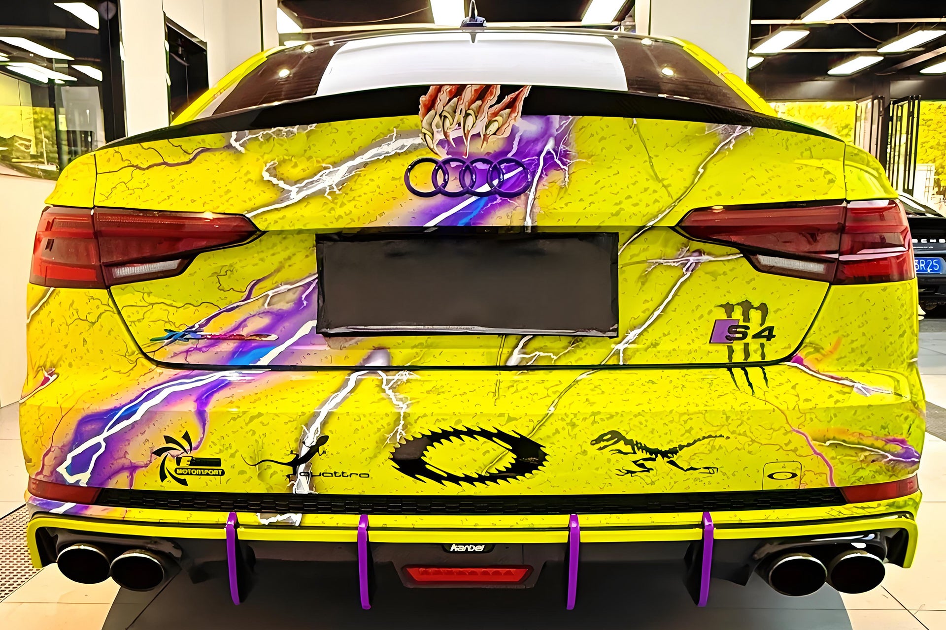 Neo-Punk Cartoon Car Wrap [UW-56]