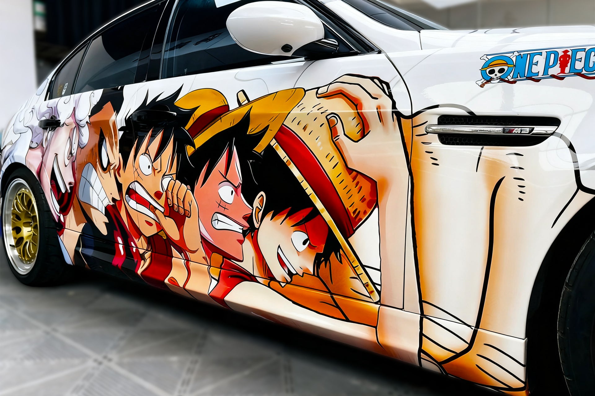 ONE PIECE C Car Wrap  [AW-43]