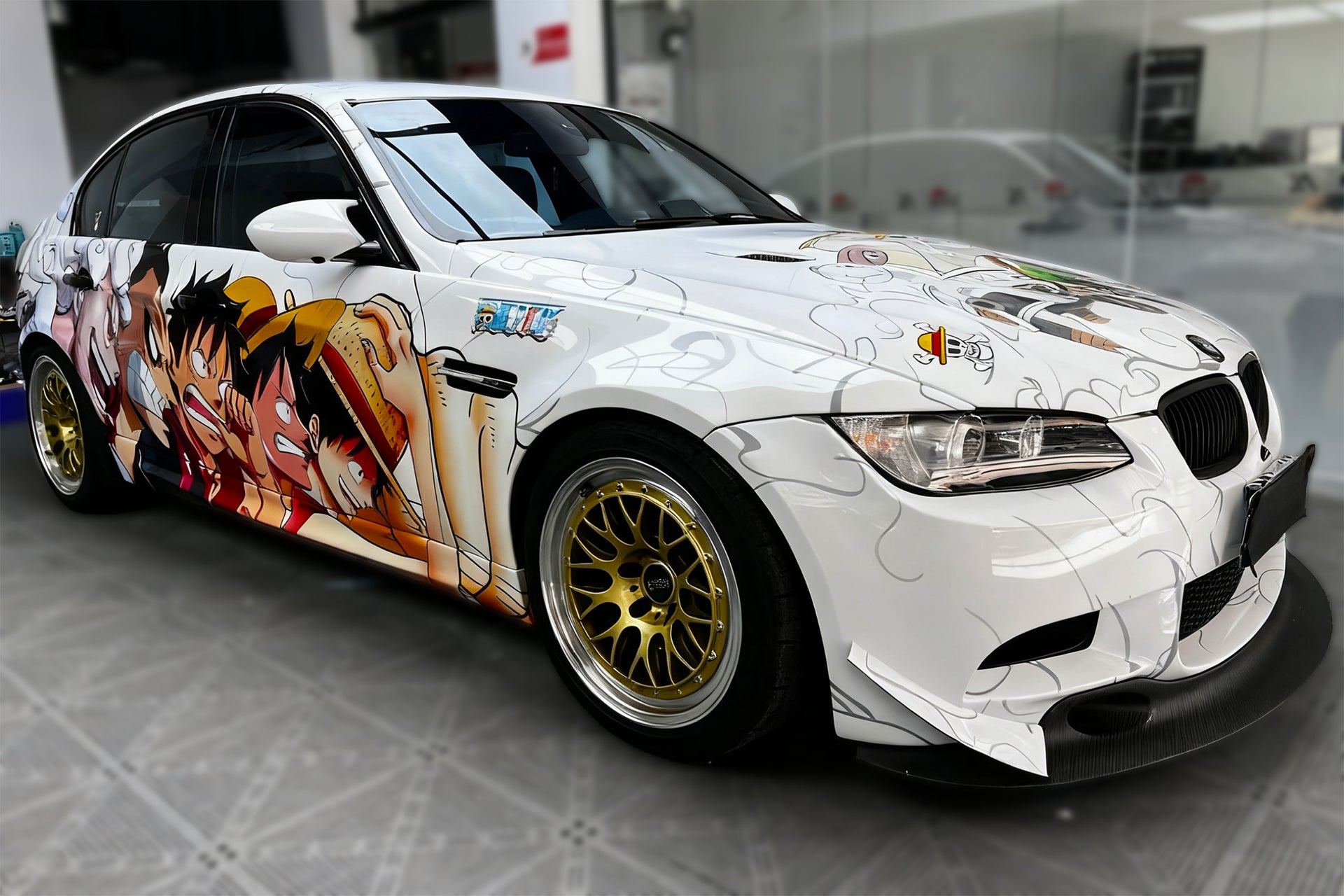 ONE PIECE C Car Wrap  [AW-43]