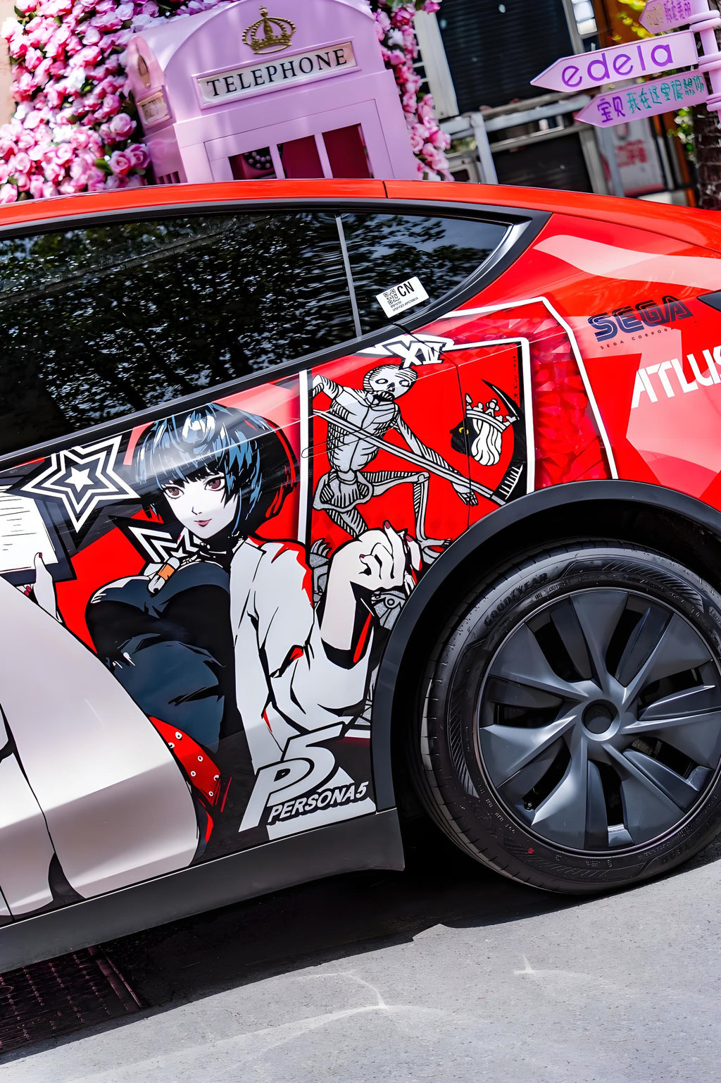 Persona 5 Tae Takemi Autofolierung