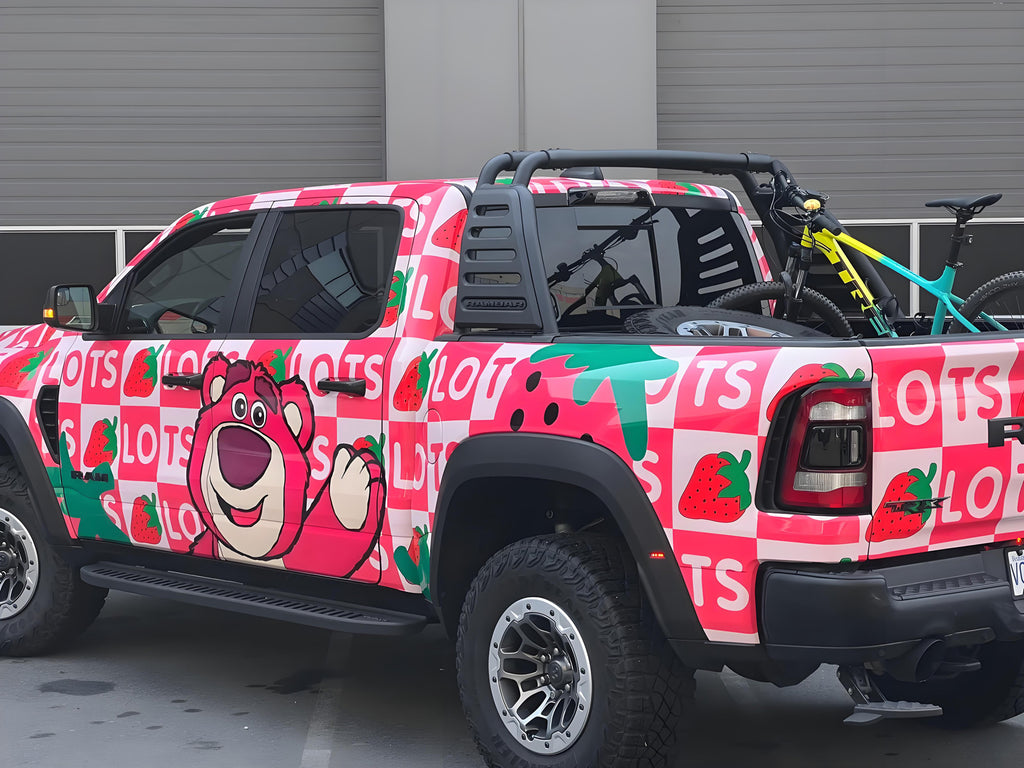 Strawberry Bear Full Size Car Wrap [UW-36]